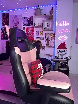 Snapshot of may_aceros chatting on 12/23/24, 03:40 may aceros online show from 12/23/24, 03:40