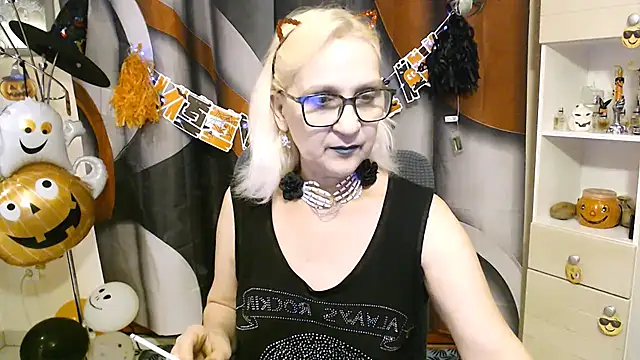 Snapshot of Ala-N-Dala chatting on 10/30/25, 07:43 Ala-N-Dala online show from 10/30/25, 07:43