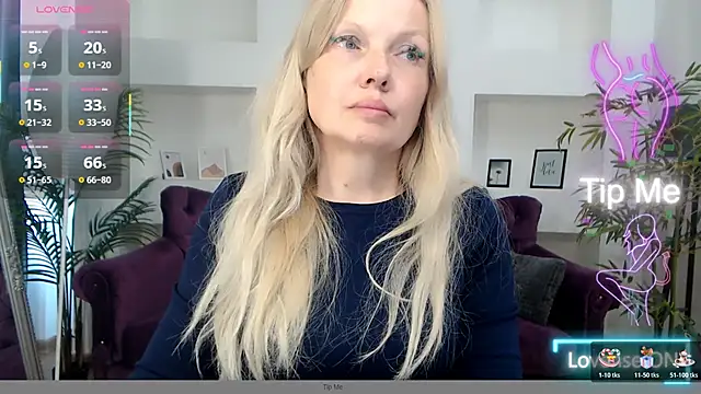 Abby Moore  online show from 06/11/26, 06:44