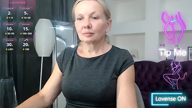 Abby Moore  online show from 07/05/26, 12:12