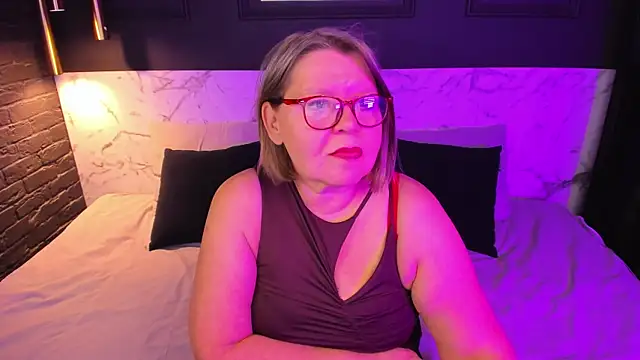 Shannonshine online show from 10/21/25, 05:41