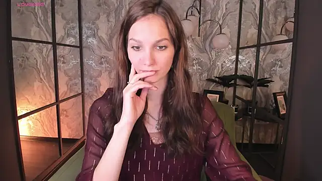 Snapshot of MirandaGlow chatting on 03/17/25, 05:45 MirandaGlow online show from 03/17/25, 05:45