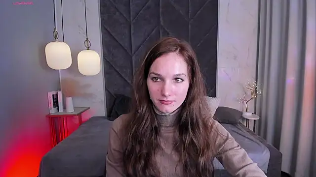 Snapshot of MirandaGlow chatting on 03/08/26, 05:33 MirandaGlow online show from 03/08/26, 05:33