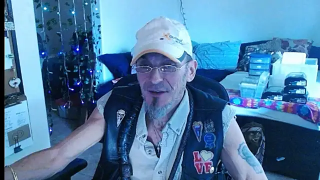 mycock2474u online show from 03/06/25, 03:13