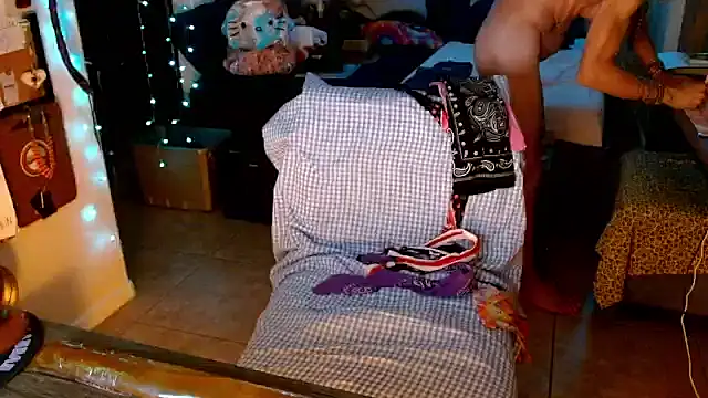 mycock2474u online show from 09/24/25, 04:38