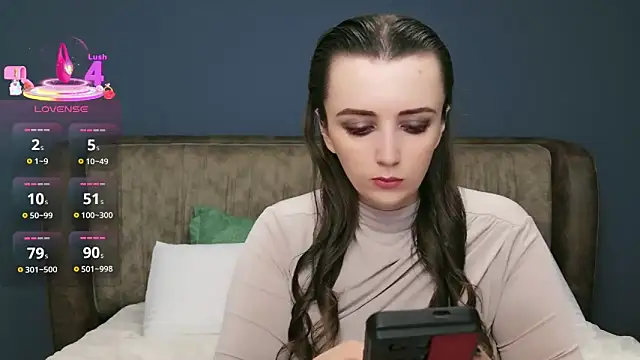 IamMolly online show from 11/11/25, 07:14