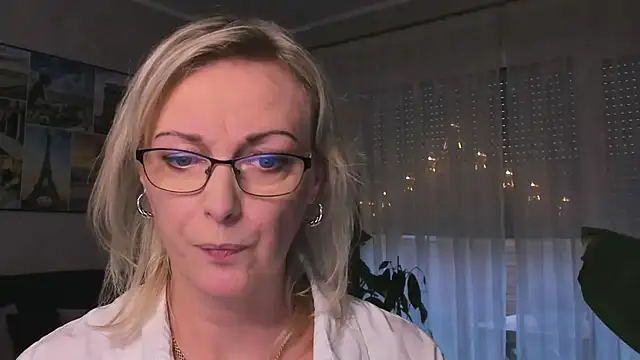 vanessa chat online show from 12/05/24, 02:22