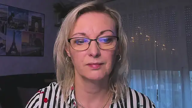 vanessa chat online show from 12/17/24, 02:22