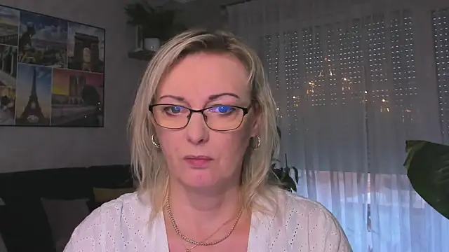 vanessa chat online show from 12/18/24, 02:28