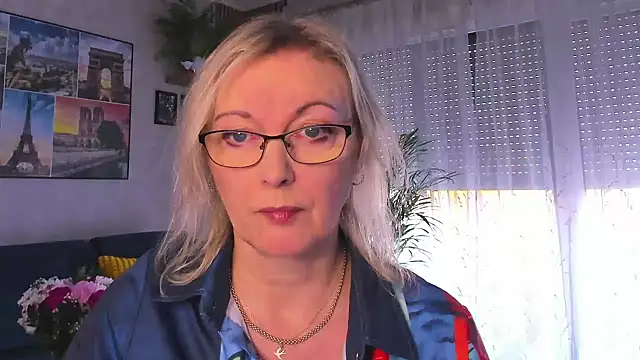 Snapshot of vanessa_chat chatting on 02/15/26, 02:25 vanessa chat online show from 02/15/26, 02:25