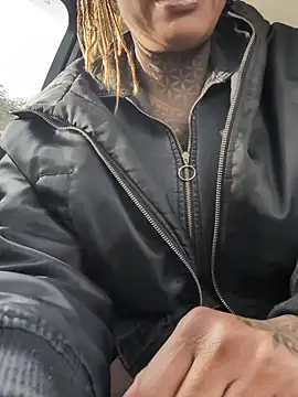 Snapshot of DarkDea chatting on 11/26/25, 01:01 DarkDea online show from 11/26/25, 01:01