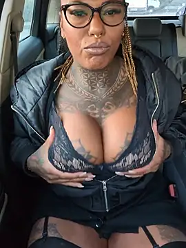 Snapshot of DarkDea chatting on 12/01/25, 02:55 DarkDea online show from 12/01/25, 02:55