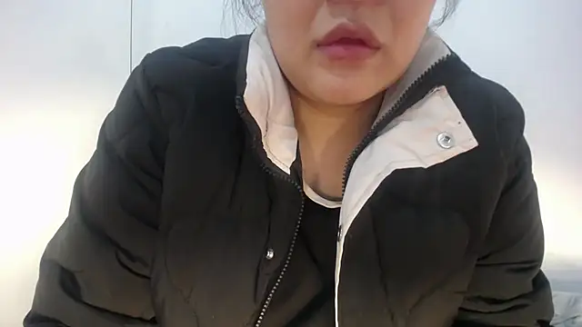 Snapshot of Squirt_tsunami_268 chatting on 02/19/25, 03:27 Squirt tsunami 268 online show from 02/19/25, 03:27