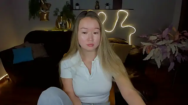 PollyOcean online show from 09/15/25, 10:04