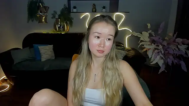 PollyOcean online show from 09/22/25, 09:44