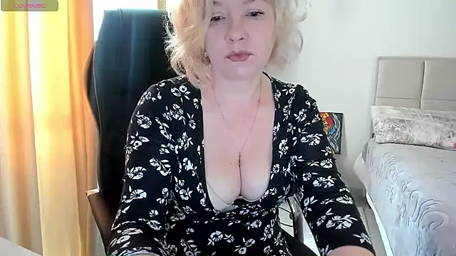 Colette  1977 online show from 02/23/26, 05:05