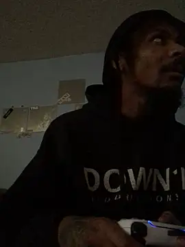 Snapshot of iAmNukka187 chatting on 12/25/24, 08:18 iAmNukka187 online show from 12/25/24, 08:18