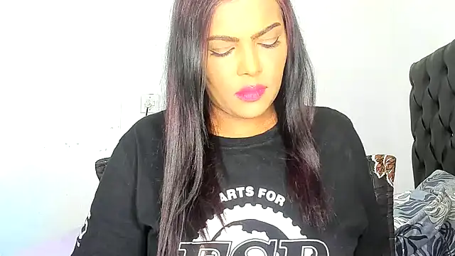 MySweetBitch143 online show from 05/01/26, 10:42