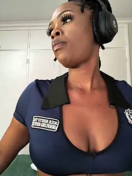 LuciousLips96 online show from 10/13/25, 09:31