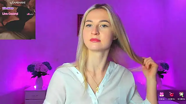 Snapshot of AnnaCarrera chatting on 12/04/24, 07:56 AnnaCarrera online show from 12/04/24, 07:56