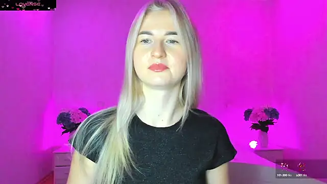 Snapshot of AnnaCarrera chatting on 12/20/24, 10:22 AnnaCarrera online show from 12/20/24, 10:22