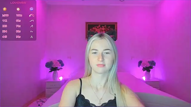 Snapshot of AnnaCarrera chatting on 01/04/25, 11:27 AnnaCarrera online show from 01/04/25, 11:27