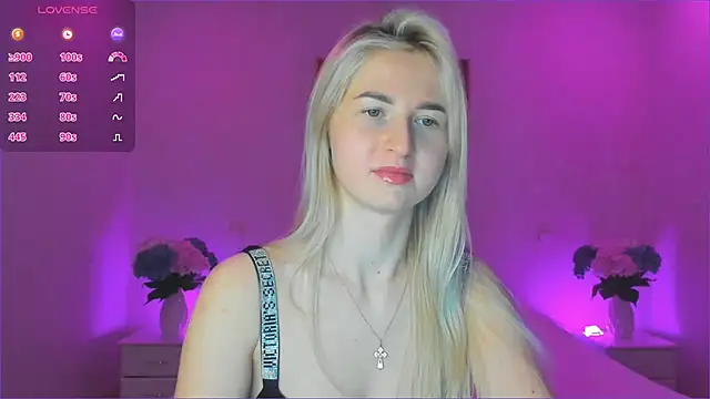 Snapshot of AnnaCarrera chatting on 01/07/25, 01:17 AnnaCarrera online show from 01/07/25, 01:17