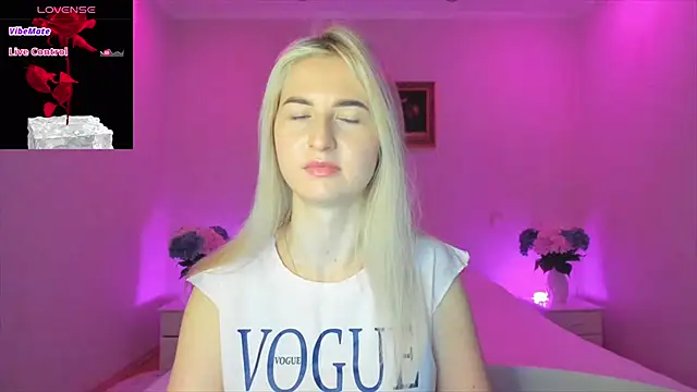 Snapshot of AnnaCarrera chatting on 01/09/25, 10:31 AnnaCarrera online show from 01/09/25, 10:31