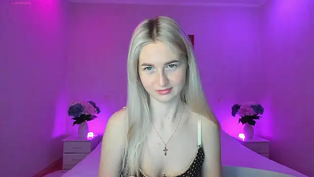 Snapshot of AnnaCarrera chatting on 01/16/25, 12:12 AnnaCarrera online show from 01/16/25, 12:12