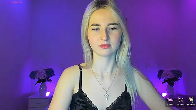 Snapshot of AnnaCarrera chatting on 02/09/25, 08:24 AnnaCarrera online show from 02/09/25, 08:24