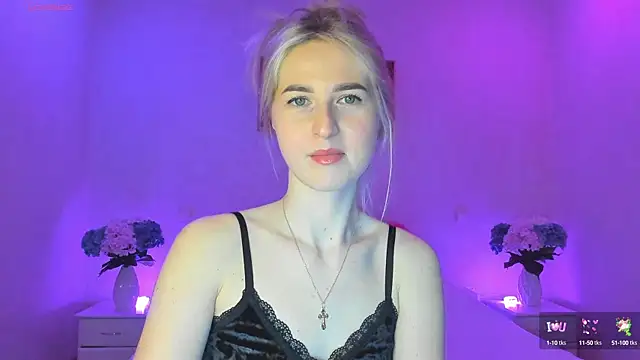 Snapshot of AnnaCarrera chatting on 02/09/25, 11:25 AnnaCarrera online show from 02/09/25, 11:25