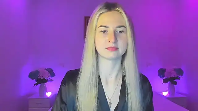 Snapshot of AnnaCarrera chatting on 02/20/25, 10:26 AnnaCarrera online show from 02/20/25, 10:26