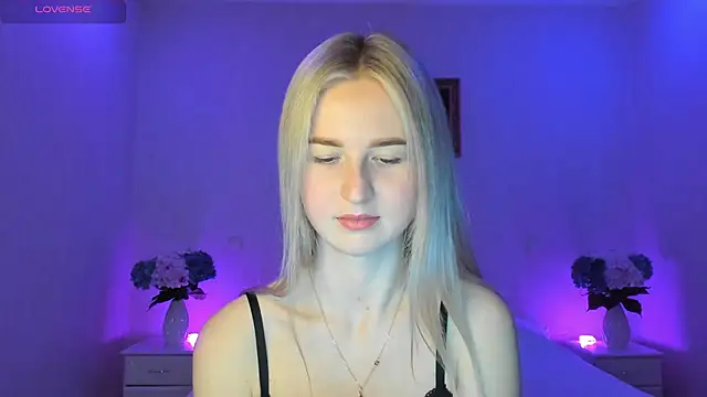 Snapshot of AnnaCarrera chatting on 03/07/25, 08:00 AnnaCarrera online show from 03/07/25, 08:00