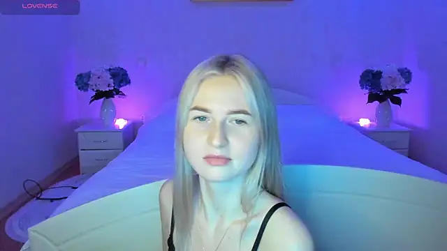 Snapshot of AnnaCarrera chatting on 03/07/25, 11:05 AnnaCarrera online show from 03/07/25, 11:05