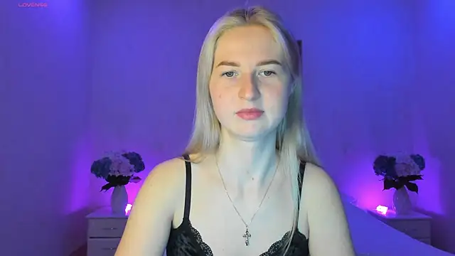 Snapshot of AnnaCarrera chatting on 03/14/25, 09:32 AnnaCarrera online show from 03/14/25, 09:32