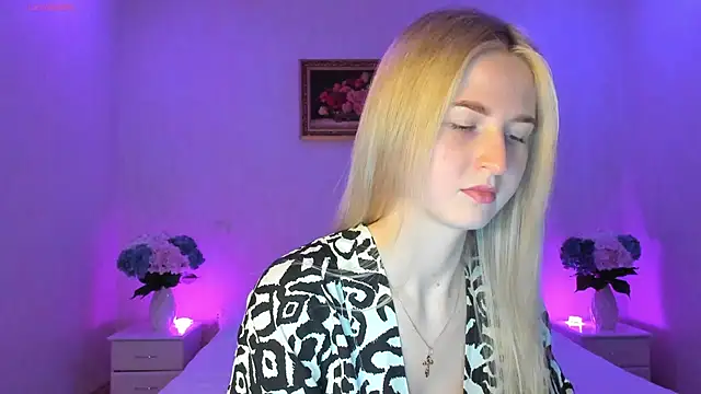 Snapshot of AnnaCarrera chatting on 03/16/25, 08:00 AnnaCarrera online show from 03/16/25, 08:00