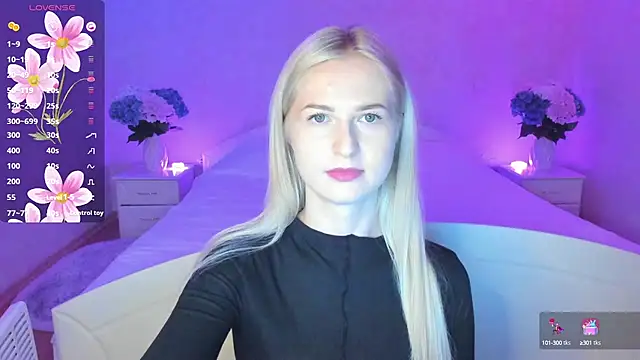 Snapshot of AnnaCarrera chatting on 10/14/25, 09:04 AnnaCarrera online show from 10/14/25, 09:04