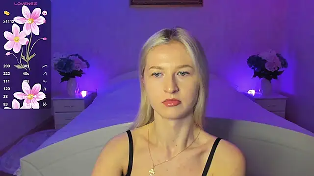 Snapshot of AnnaCarrera chatting on 11/03/25, 06:53 AnnaCarrera online show from 11/03/25, 06:53