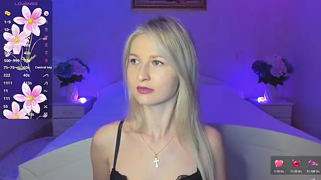 Snapshot of AnnaCarrera chatting on 11/08/25, 08:07 AnnaCarrera online show from 11/08/25, 08:07