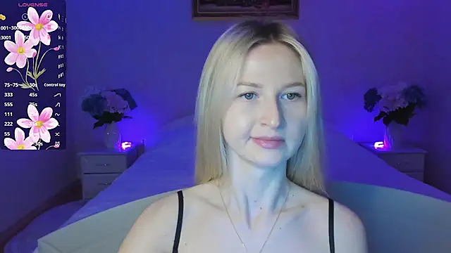 Snapshot of AnnaCarrera chatting on 12/14/25, 08:13 AnnaCarrera online show from 12/14/25, 08:13