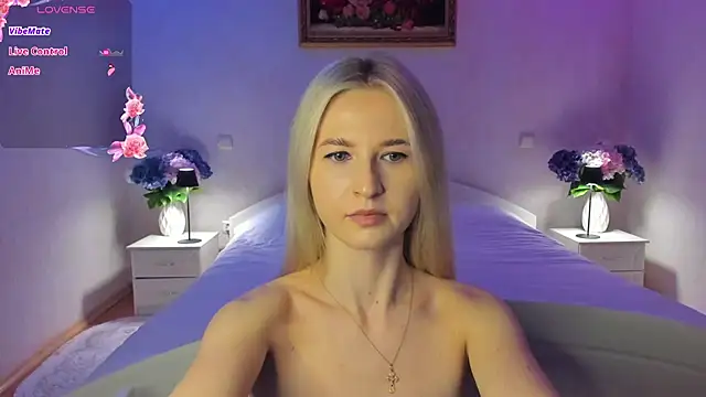 AnnaCarrera online show from 04/30/26, 06:58