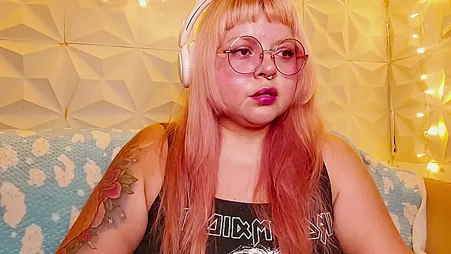 Satyn doll online show from 05/13/26, 11:44