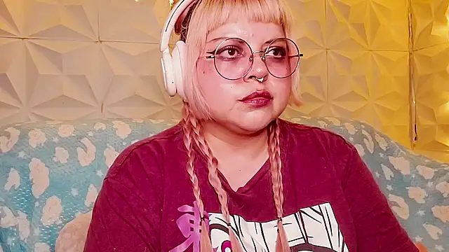 Satyn doll online show from 05/15/26, 11:56