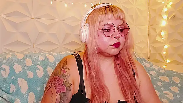Satyn doll online show from 05/20/26, 10:16