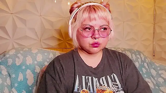 Satyn doll online show from 06/07/26, 10:13
