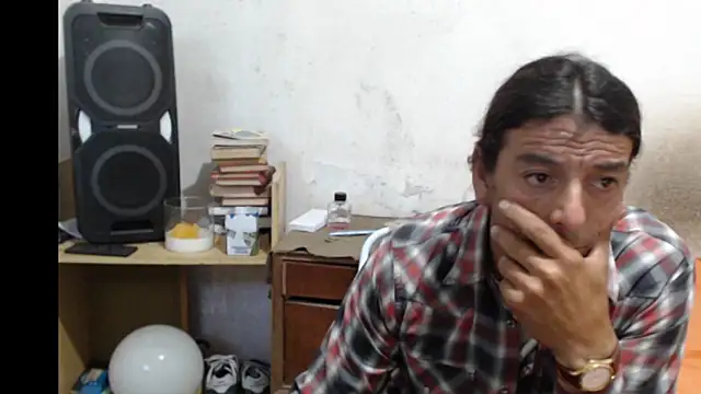 Snapshot of Silari1977 chatting on 11/24/25, 08:30 Silari1977 online show from 11/24/25, 08:30