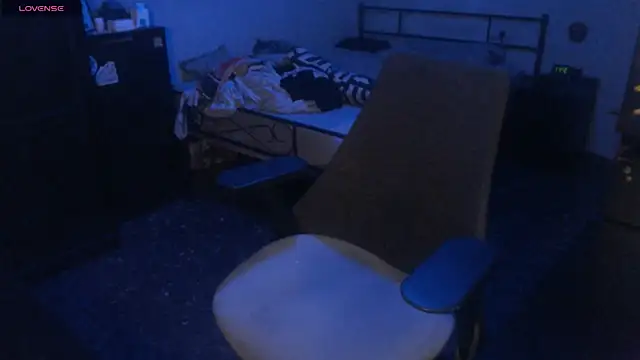 SexxxyLouis online show from 10/17/25, 07:44