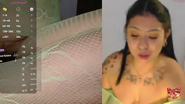 Snapshot of little_susie chatting on 12/16/25, 10:20 little susie online show from 12/16/25, 10:20