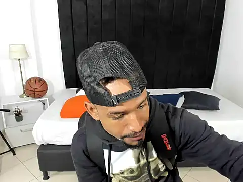 anhtony wayans online show from 10/01/25, 12:16