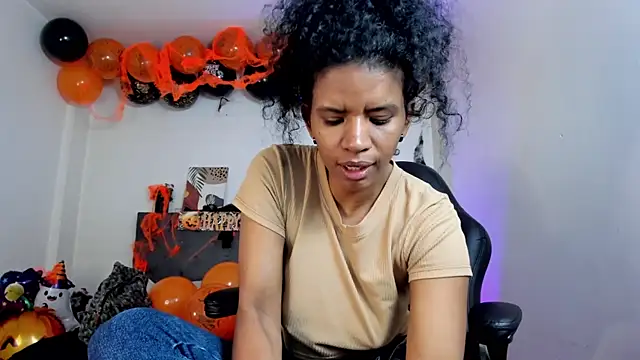 Ellie Alves online show from 10/25/25, 02:56